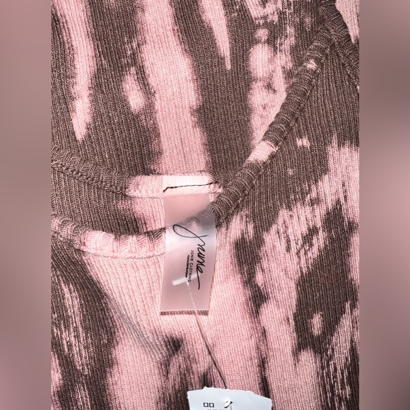 Dress - Picture 3 of 4